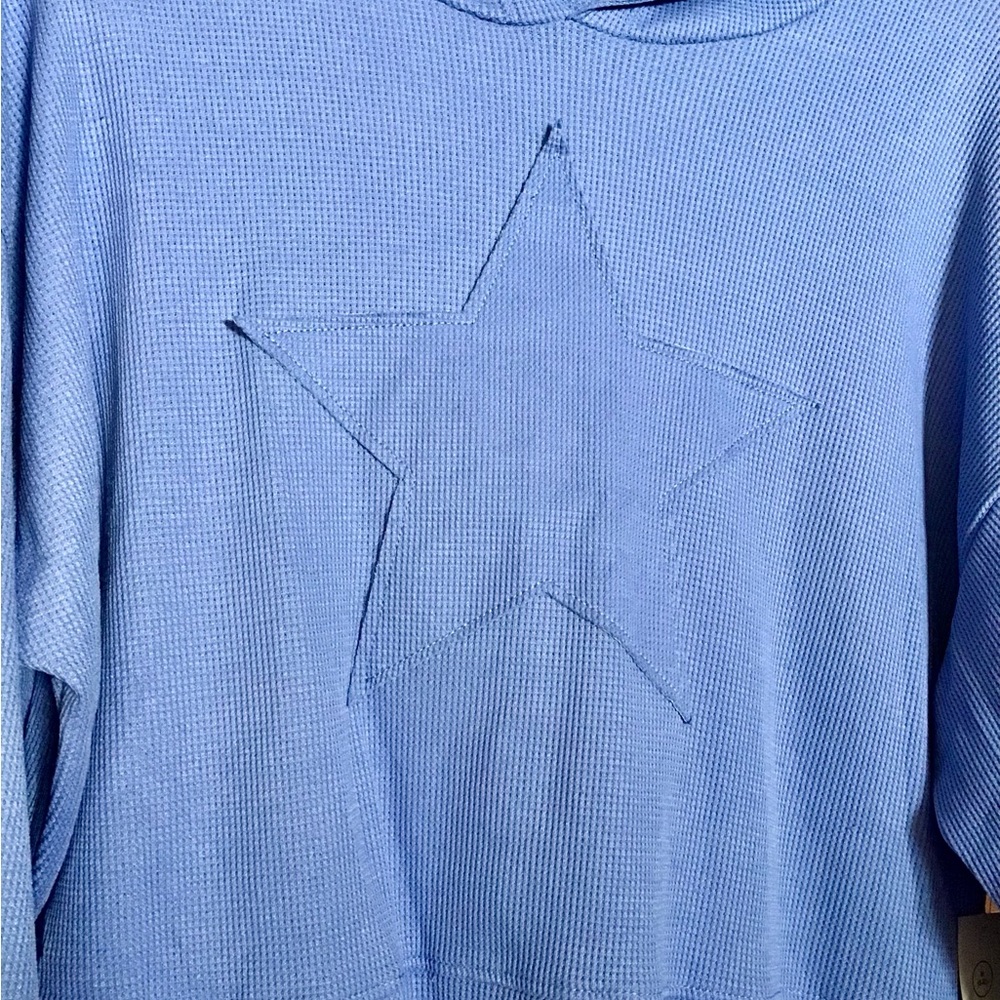 Blue Star Embossed Lounge Set - Picture 2 of 4